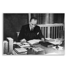 Mustafa Kemal Atatürk Çalışırken Portre Tablosu - ATC115